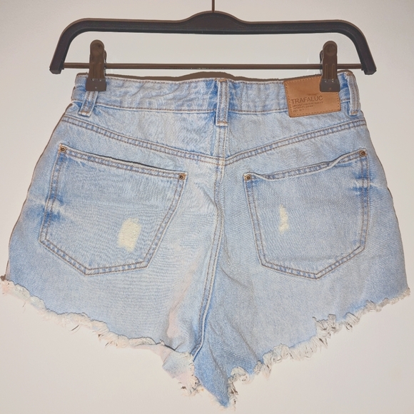 Zara - High waist mini shorts - Picture 2 of 2